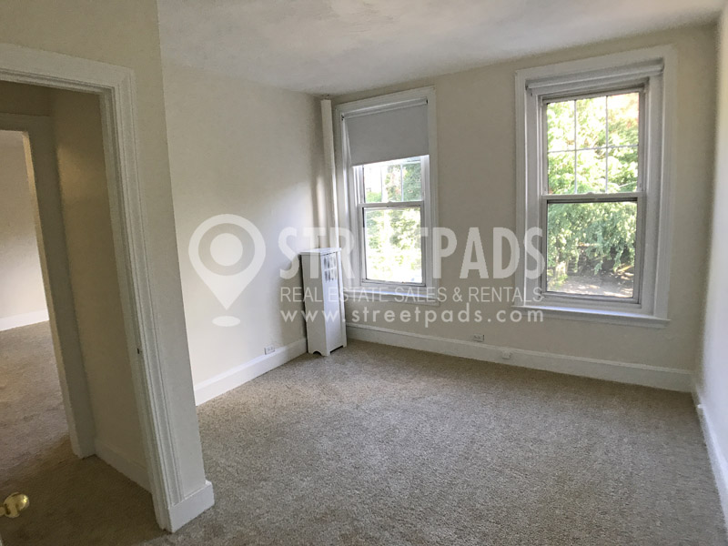 Photos of apartment on Beacon St.,Brookline MA 02446
