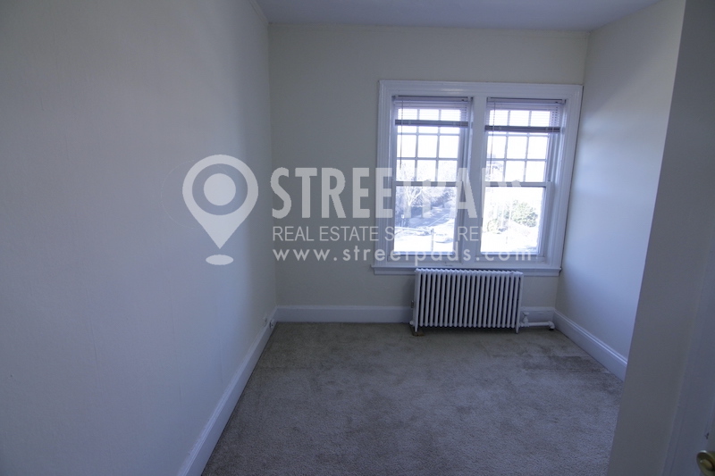 Photos of apartment on Beacon St.,Brookline MA 02446