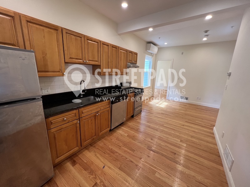 Photos of apartment on Harvard St.,Cambridge MA 02138