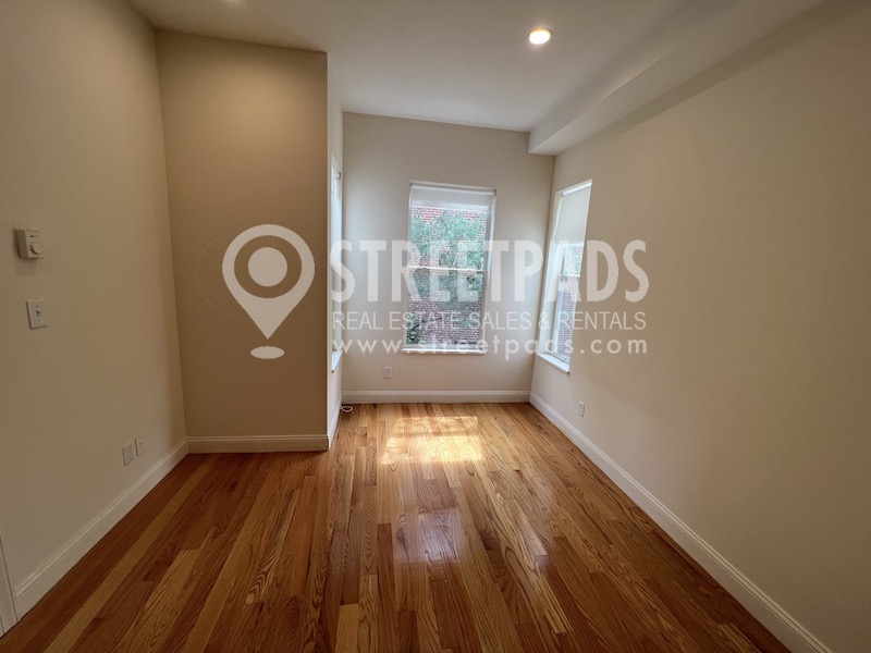 Photos of apartment on Harvard St.,Cambridge MA 02138