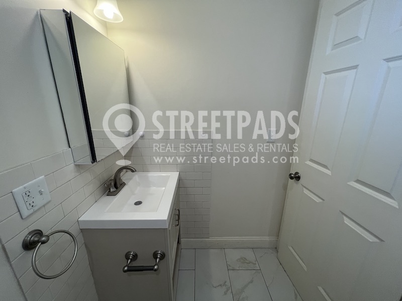 Photos of apartment on Harvard St.,Cambridge MA 02138