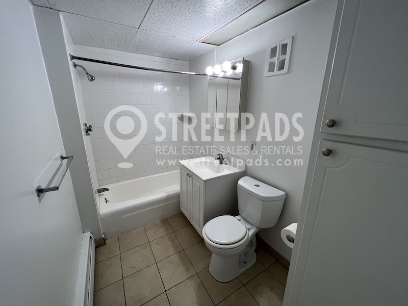 187 Kent St, Brookline