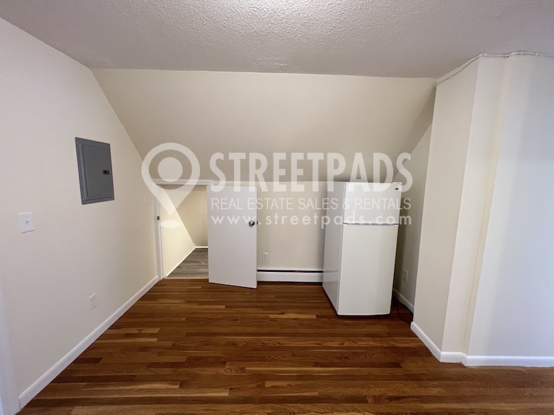 Photos of apartment on Commonwealth Ave.,Boston MA 02135