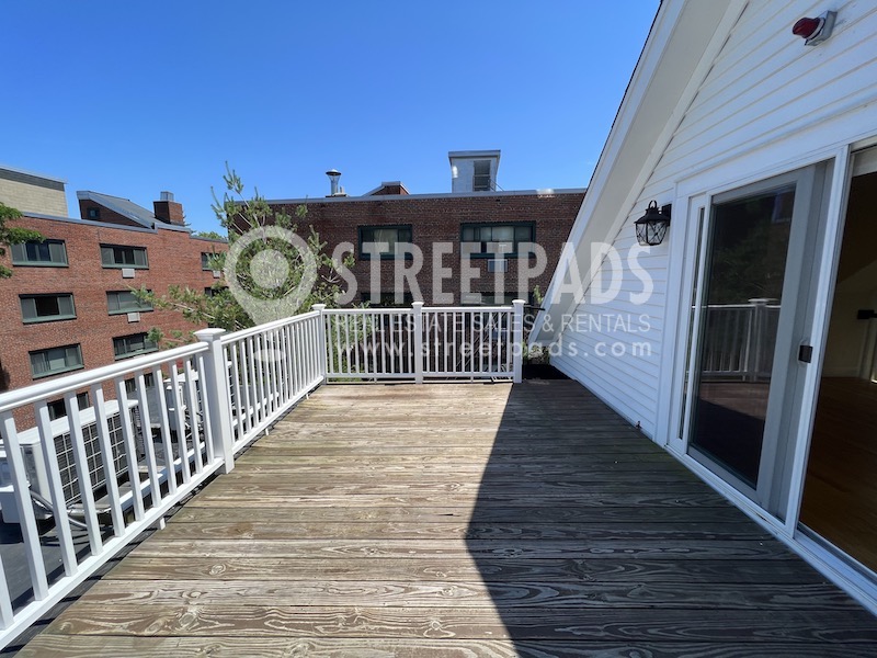 379 Harvard St, Mid-Cambridge