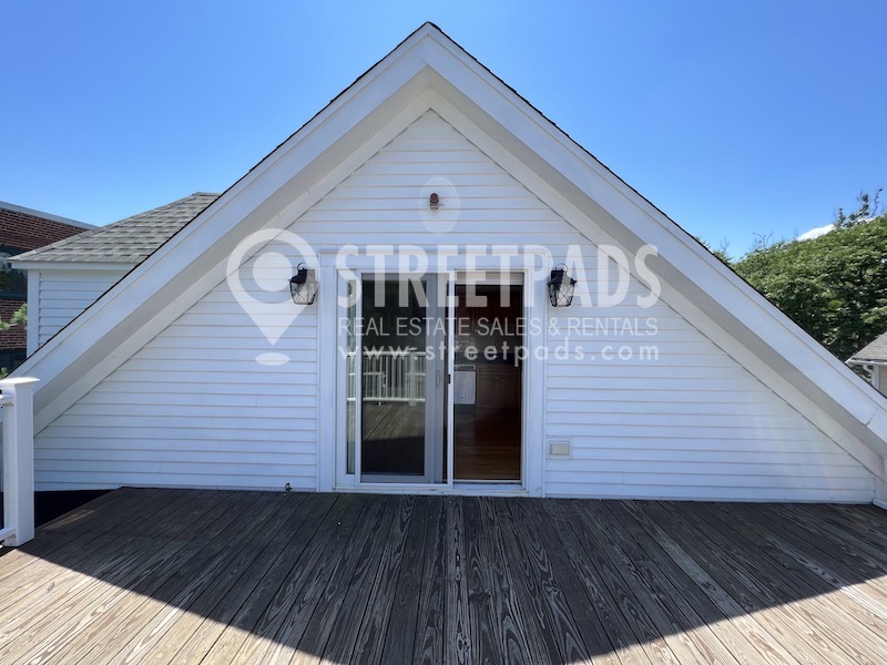 379 Harvard St, Mid-Cambridge