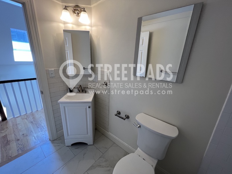 379 Harvard St, Mid-Cambridge