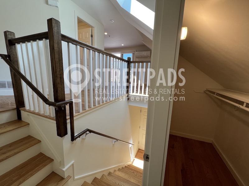 379 Harvard St, Mid-Cambridge