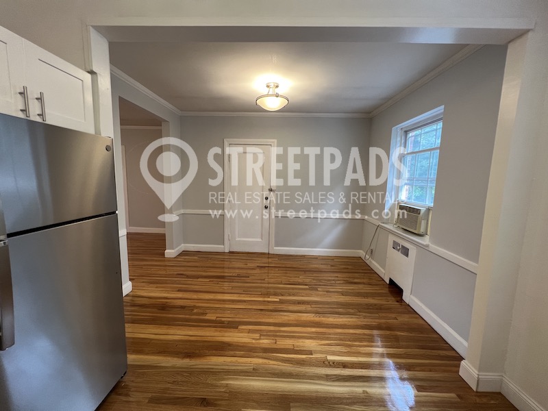 Photos of apartment on Beacon St.,Brookline MA 02446