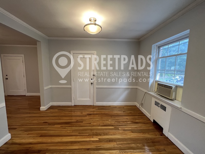 Photos of apartment on Beacon St.,Brookline MA 02446