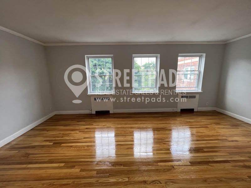 Photos of apartment on Beacon St.,Brookline MA 02446