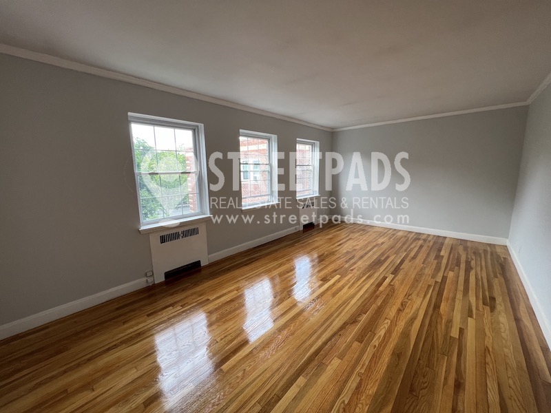 Photos of apartment on Beacon St.,Brookline MA 02446