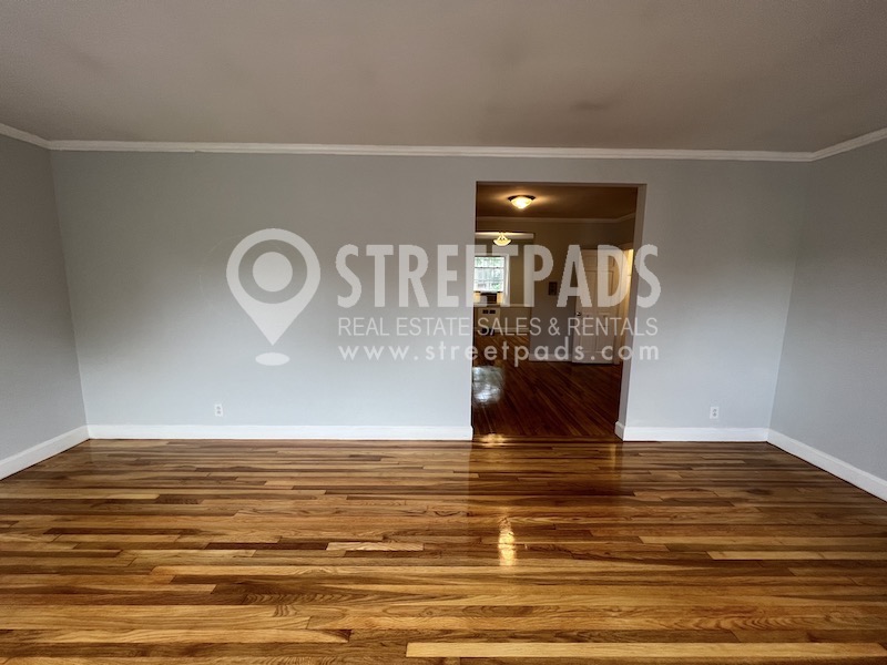 Photos of apartment on Beacon St.,Brookline MA 02446