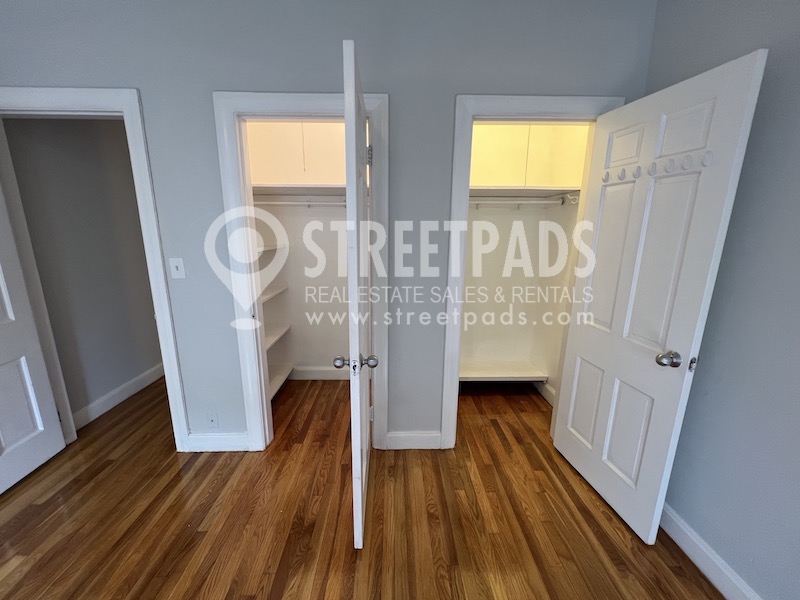 Photos of apartment on Beacon St.,Brookline MA 02446