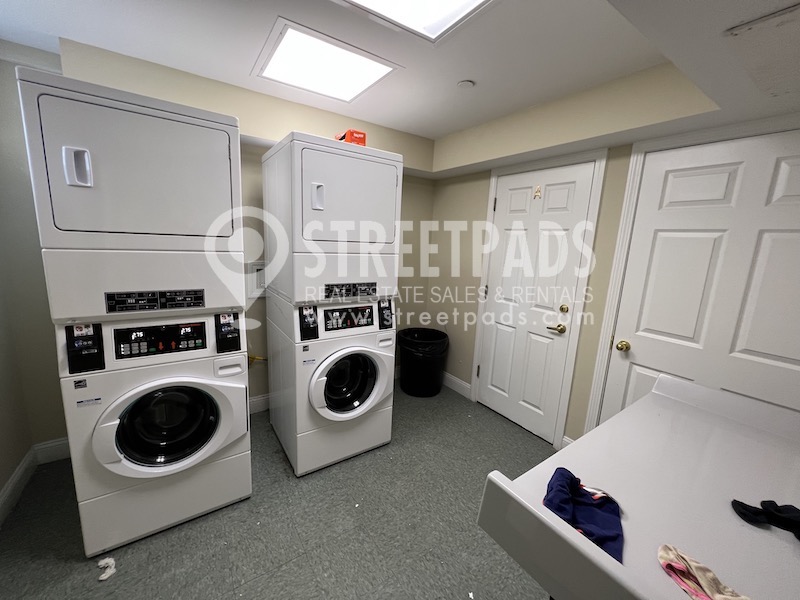 55 Langdon St, Neighborhood Nine