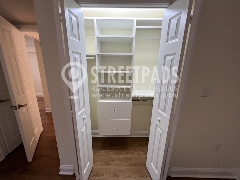 55 Langdon St, Neighborhood Nine