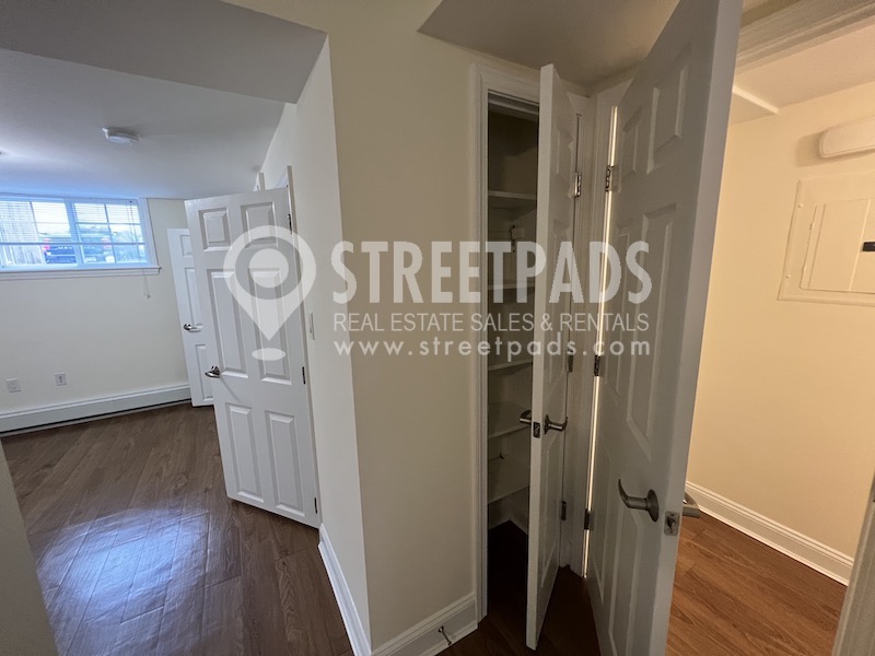 55 Langdon St, Neighborhood Nine