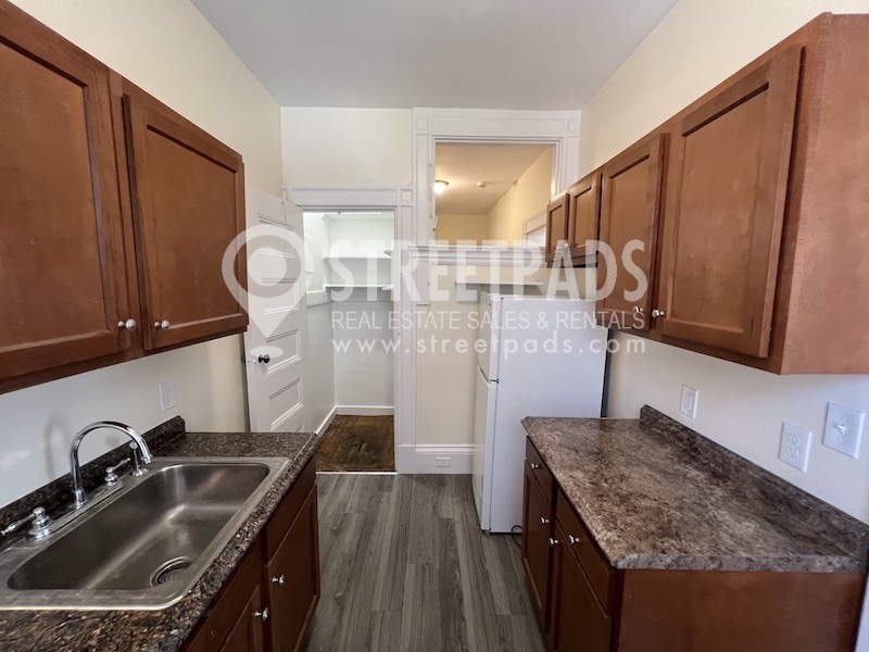 2 Ware St, Mid-Cambridge