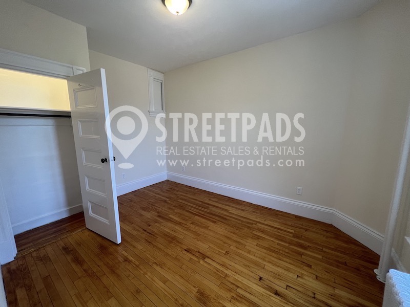 2 Ware St, Mid-Cambridge