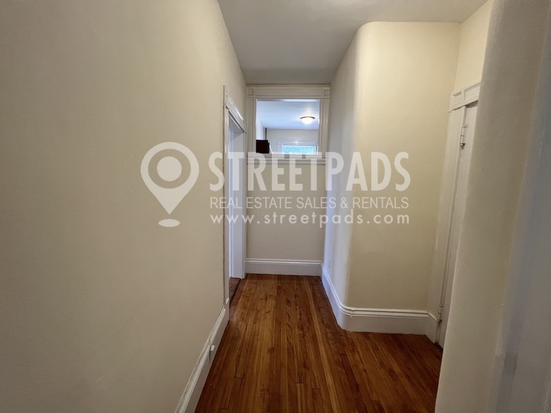 2 Ware St, Mid-Cambridge