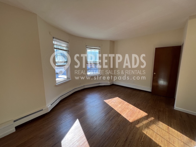 50 South St, Jamaica Plain