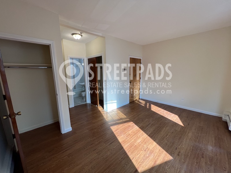 50 South St, Jamaica Plain