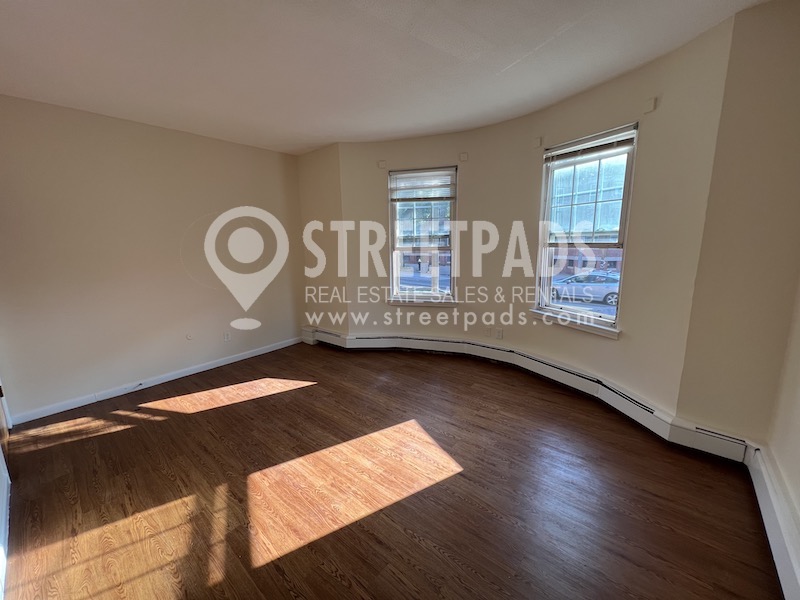 50 South St, Jamaica Plain