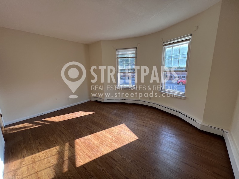 50 South St, Jamaica Plain