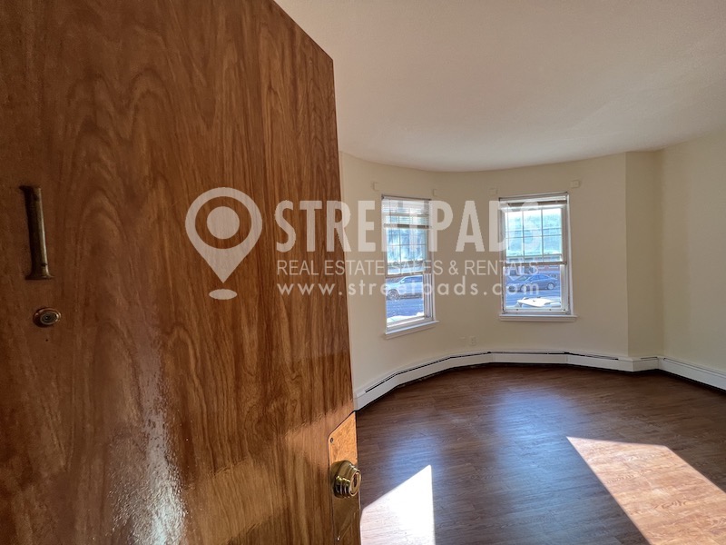 50 South St, Jamaica Plain