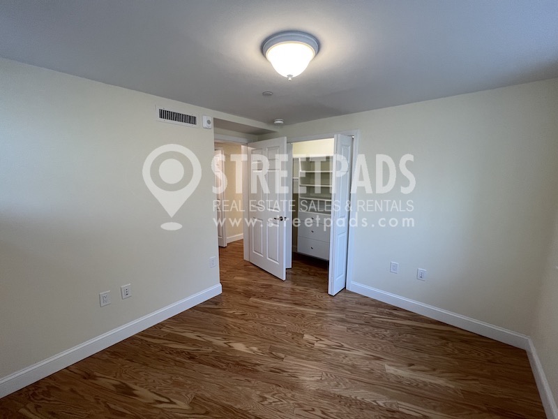 1 Langdon St, Neighborhood Nine