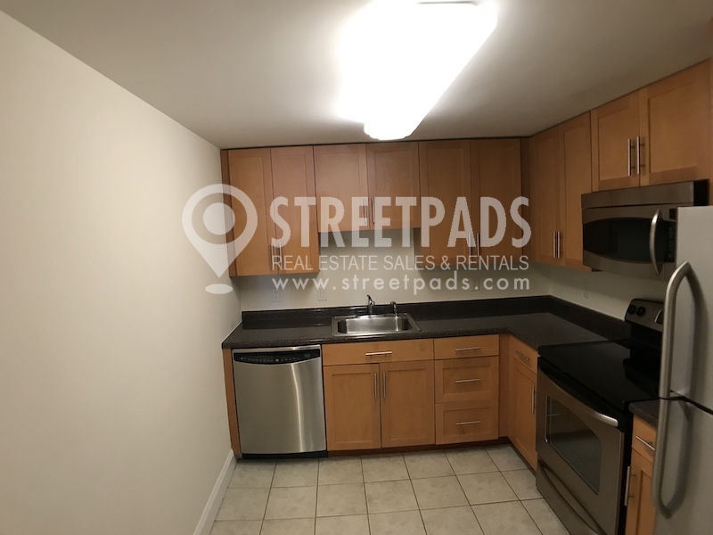 60 Brattle St, West Cambridge