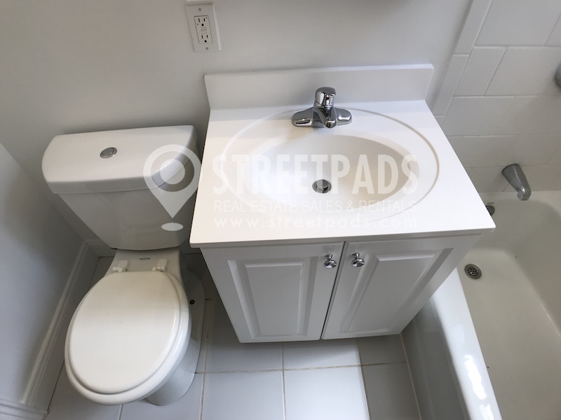 60 Brattle St, West Cambridge