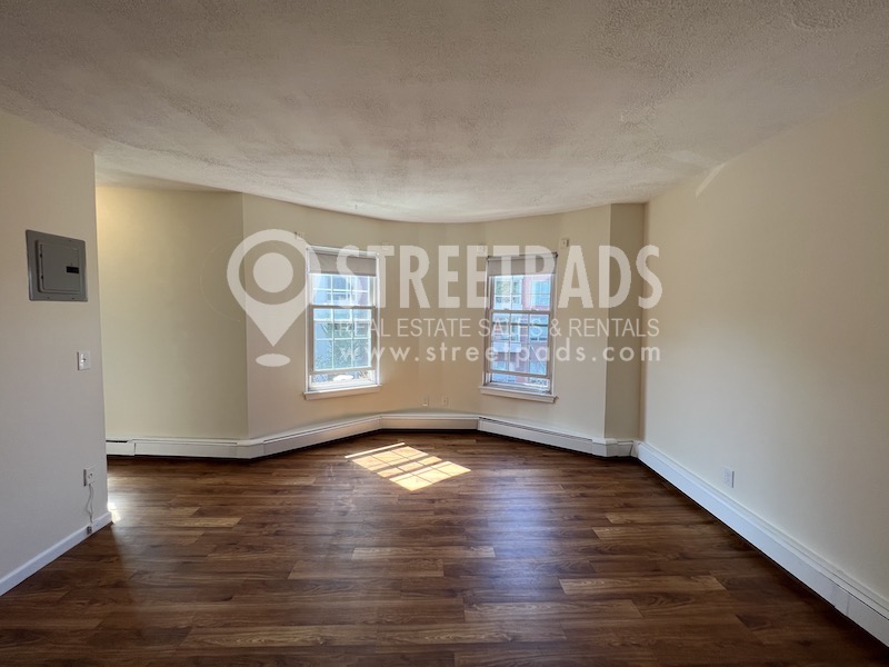 82 South Huntington Ave, Mission Hill