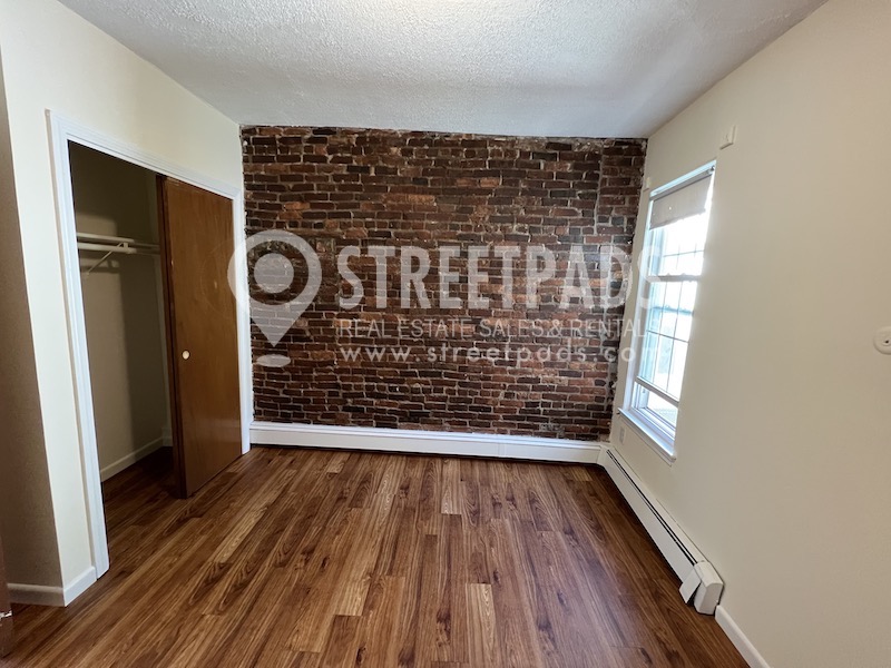 82 South Huntington Ave, Mission Hill