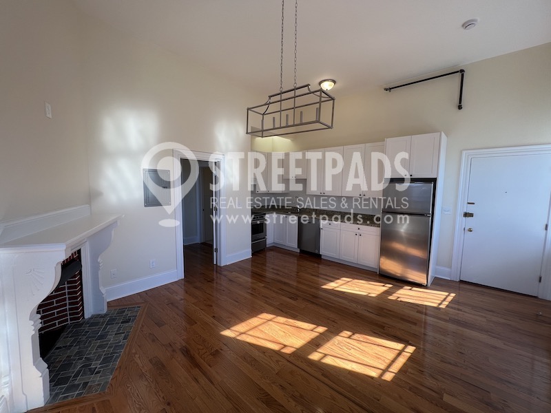 Photos of apartment on Mount Vernon St.,Boston MA 02108