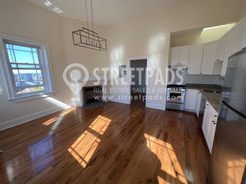 Photos of apartment on Mount Vernon St.,Boston MA 02108