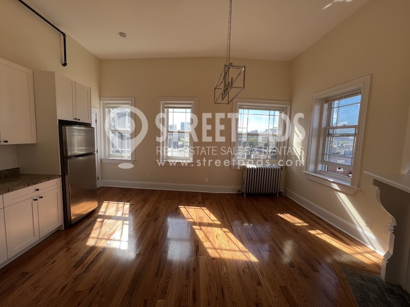Photos of apartment on Mount Vernon St.,Boston MA 02108