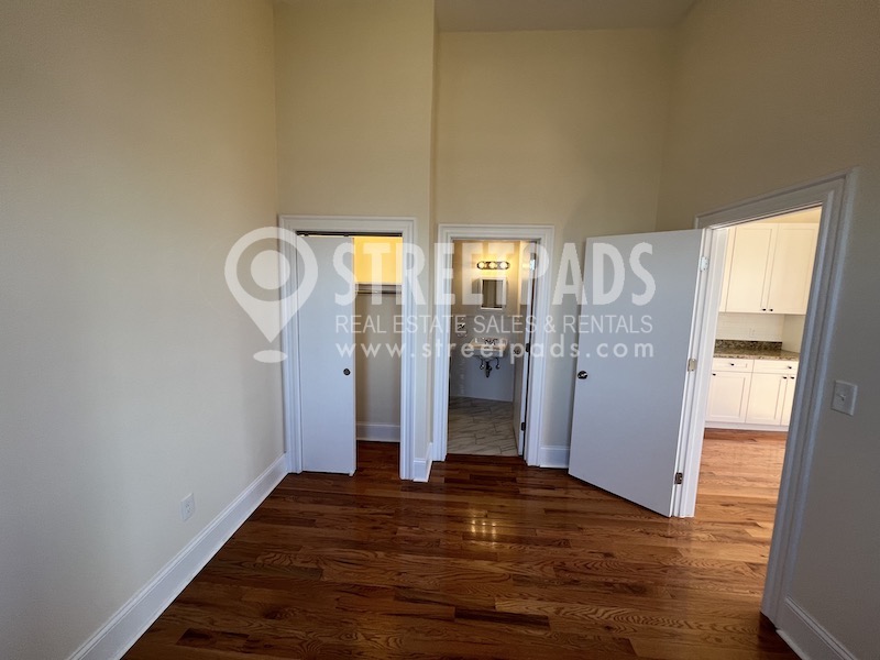 Photos of apartment on Mount Vernon St.,Boston MA 02108