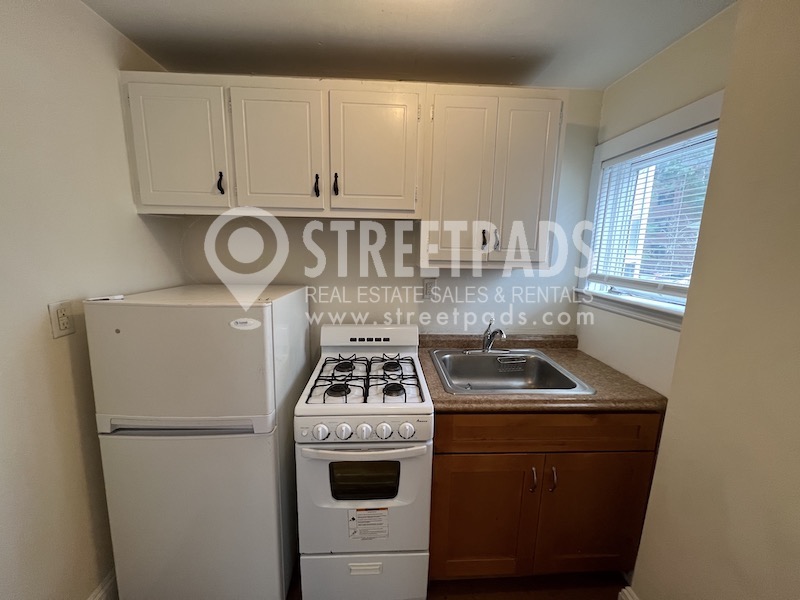Photos of apartment on Harvard St.,Cambridge MA 02139