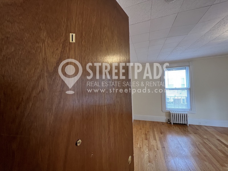 Photos of apartment on Harvard St.,Cambridge MA 02139