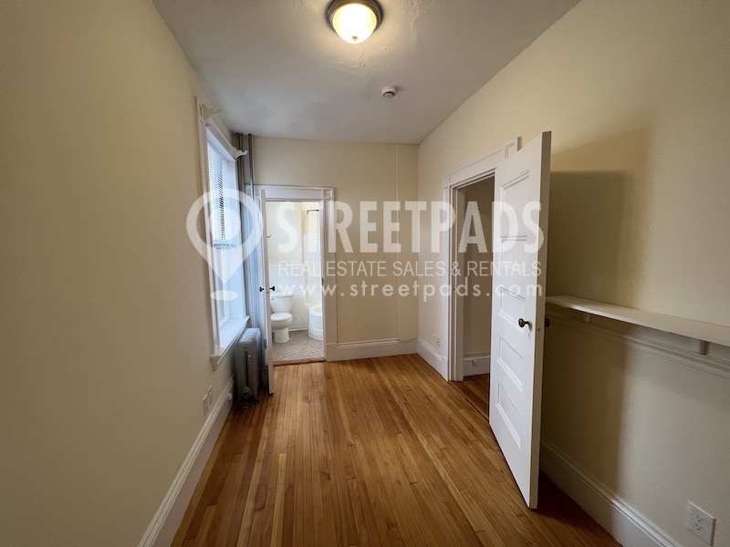 Photos of apartment on Ware St.,Cambridge MA 02138