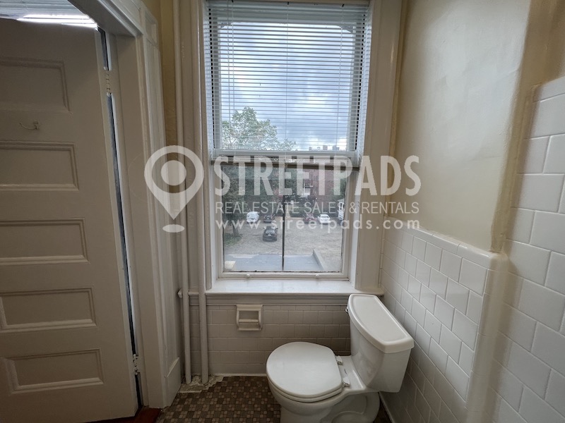 Photos of apartment on Ware St.,Cambridge MA 02138