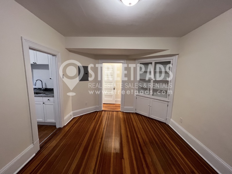 Photos of apartment on Massachusetts Ave.,Cambridge MA 02139
