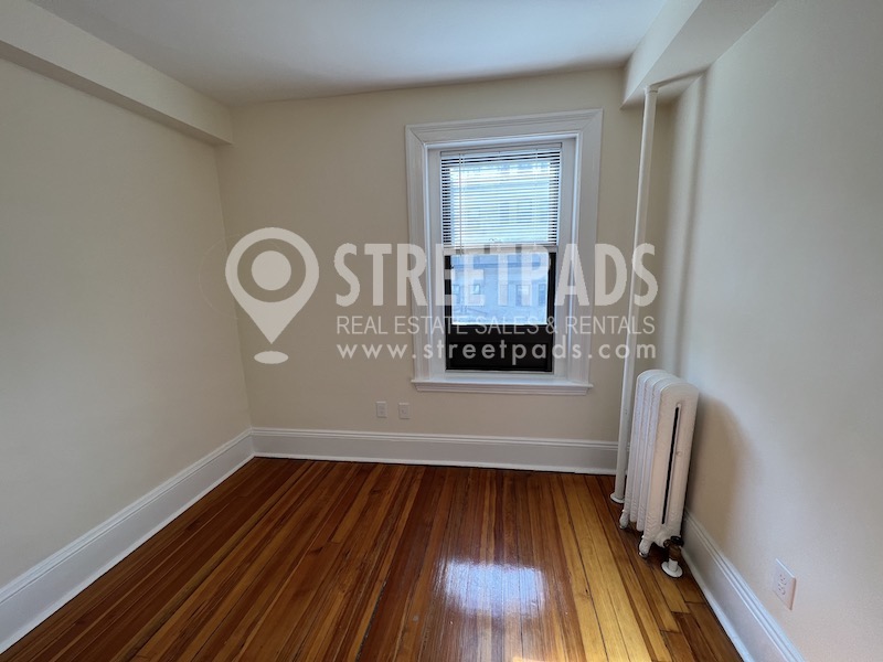 Photos of apartment on Massachusetts Ave.,Cambridge MA 02139
