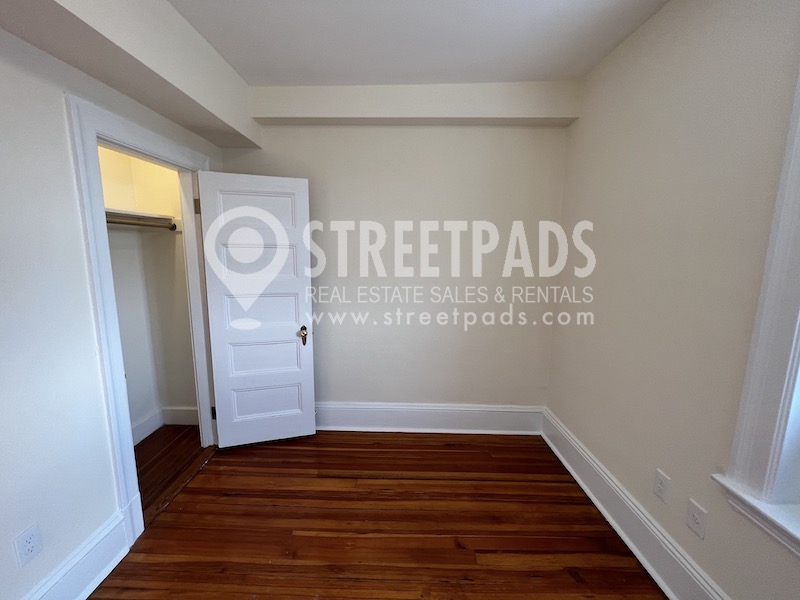 Photos of apartment on Massachusetts Ave.,Cambridge MA 02139