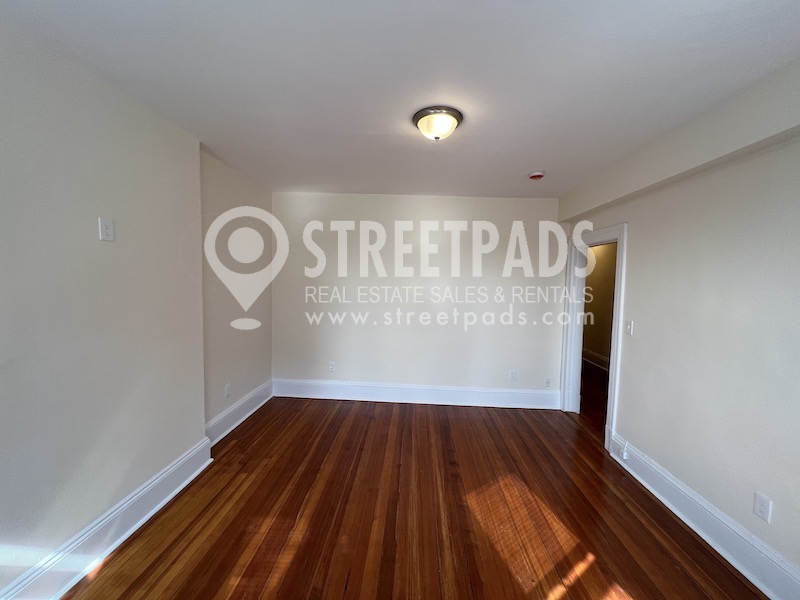 Photos of apartment on Massachusetts Ave.,Cambridge MA 02139