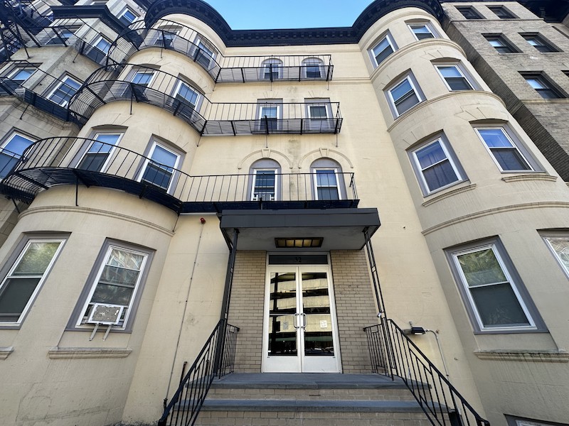 Photos of apartment on Fenwood Rd.,Boston MA 02115