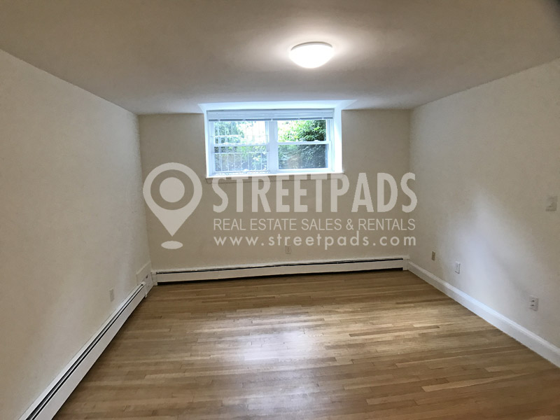 Photos of apartment on Fairbanks,Brookline MA 02446
