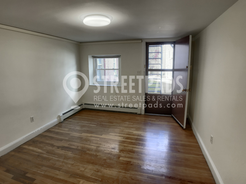 Photos of apartment on Beacon,Brookline MA 02446