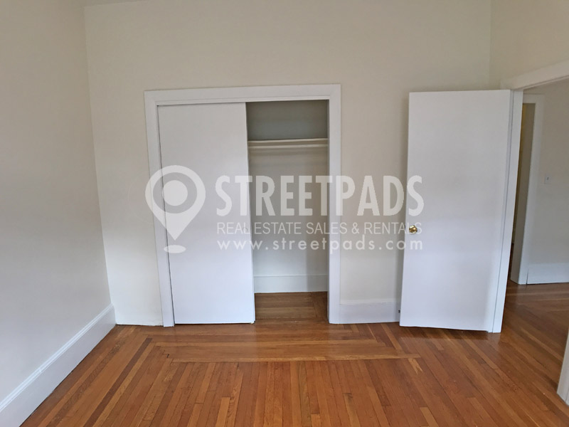 Photos of apartment on Beacon St.,Brookline MA 02446