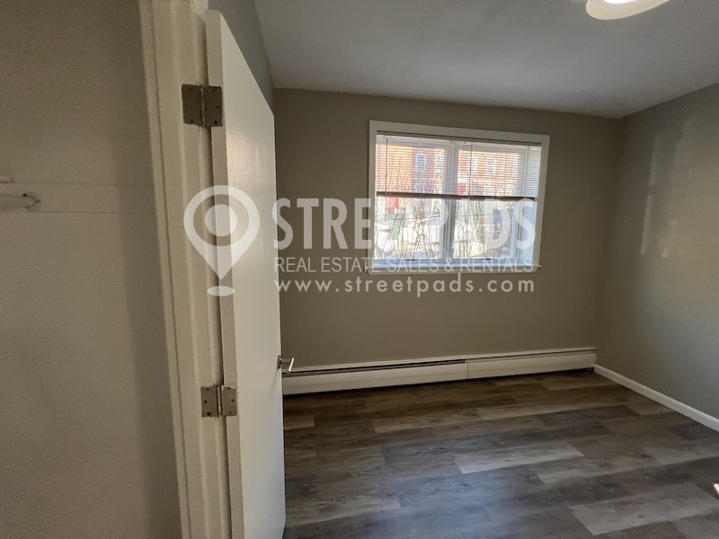 Photos of apartment on Evergreen St.,Boston MA 02130